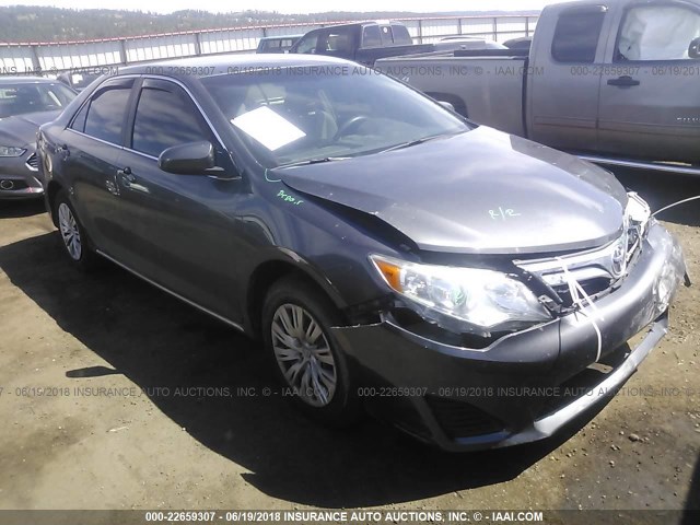 4T4BF1FK4DR306205 - 2013 TOYOTA CAMRY L/SE/LE/XLE GRAY photo 1