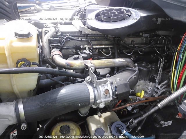 1FUJGLDR3CSBD4060 - 2012 FREIGHTLINER CASCADIA 125  WHITE photo 9