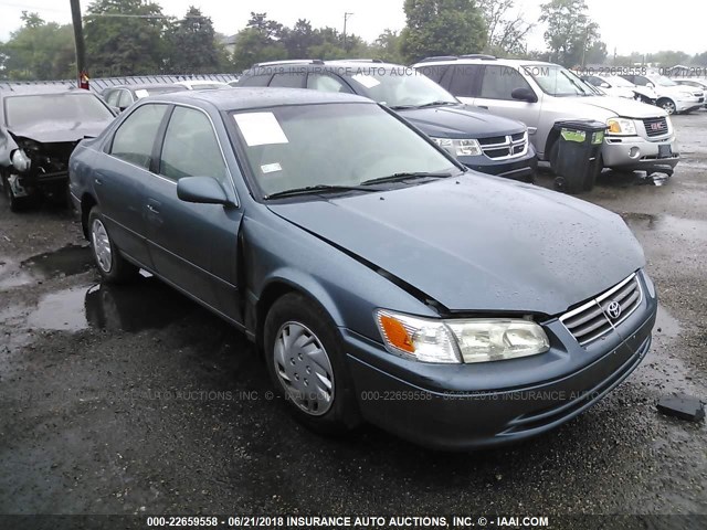 JT2BG22K9Y0392608 - 2000 TOYOTA CAMRY CE/LE/XLE Light Blue photo 1