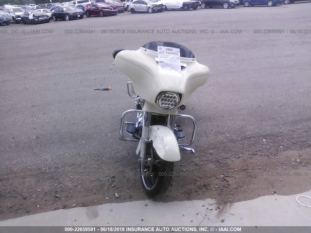 1HD1KRM10FB686199 - 2015 HARLEY-DAVIDSON FLHXS STREET GLIDE SPECIAL WHITE photo 5