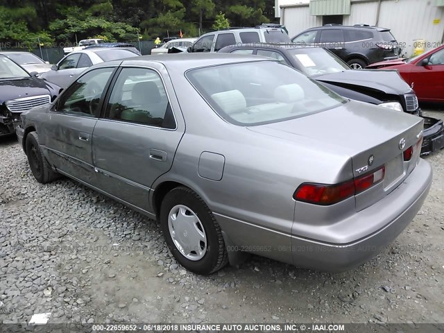 4T1BG22KXXU427943 - 1999 TOYOTA CAMRY CE/LE/XLE GRAY photo 3