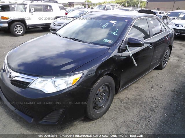 4T4BF1FKXER396591 - 2014 TOYOTA CAMRY L/SE/LE/XLE 黑色 照片 2