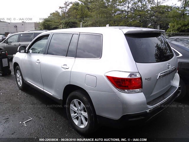 5TDBK3EH9DS186059 - 2013 TOYOTA HIGHLANDER PLUS/SE SILVER photo 3