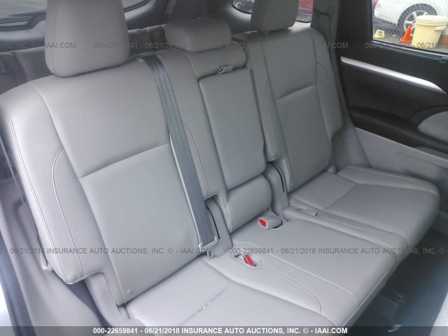 5TDJKRFH9FS171481 - 2015 TOYOTA HIGHLANDER XLE ვერცხლისფერი ფოტო 8