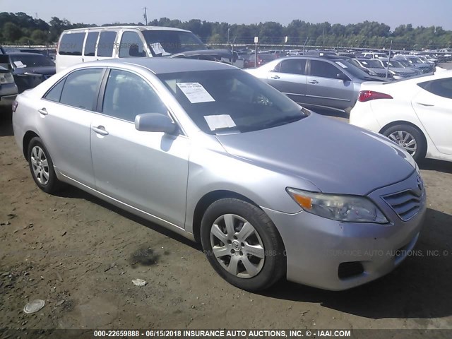 4T1BF3EK4AU019322 - 2010 TOYOTA CAMRY SE/LE/XLE 银色 照片 1