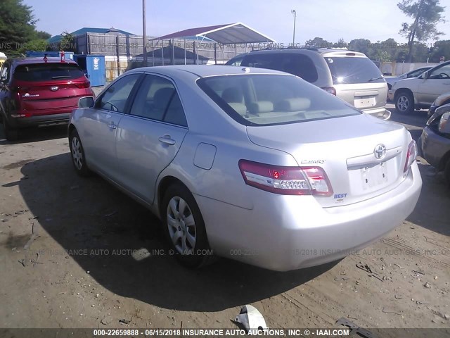 4T1BF3EK4AU019322 - 2010 TOYOTA CAMRY SE/LE/XLE 银色 照片 3