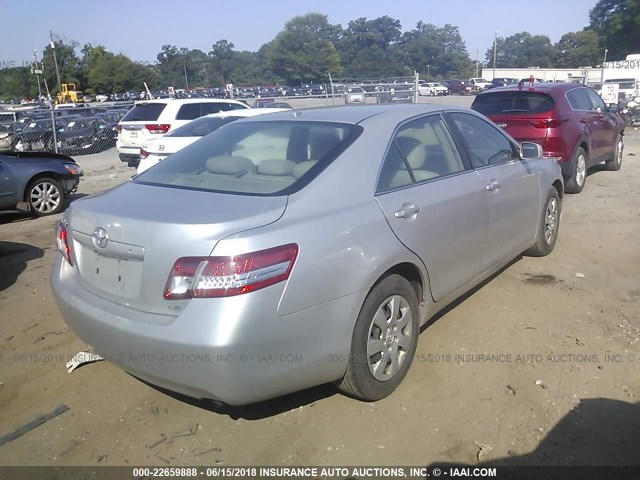 4T1BF3EK4AU019322 - 2010 TOYOTA CAMRY SE/LE/XLE 银色 照片 4