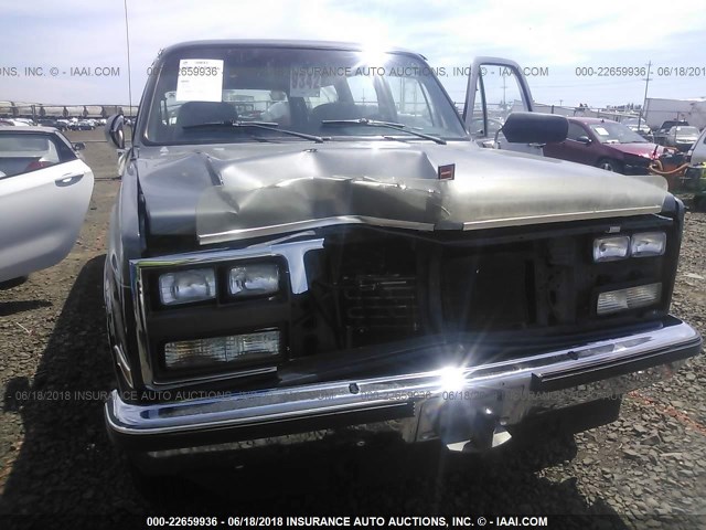 1GKEV16K9KF511314 - 1989 GMC SUBURBAN V15 CONVENTIONAL GRAY photo 6