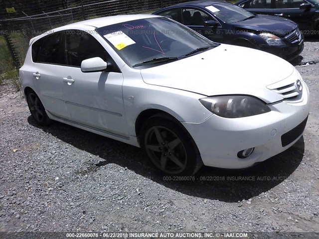 JM1BK143241139558 - 2004 MAZDA 3 HATCHBACK WHITE photo 1