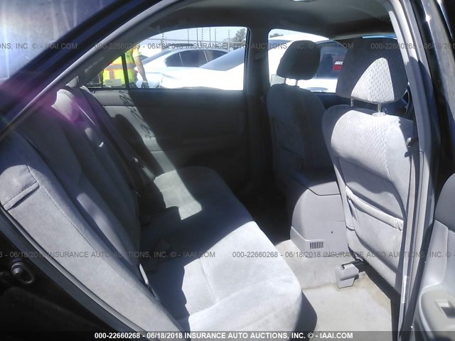 4T1BE30KX4U299231 - 2004 TOYOTA CAMRY LE/XLE/SE შავი ფოტო 8
