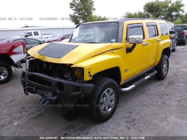 5GTDN136768331198 - 2006 HUMMER H3 YELLOW photo 2