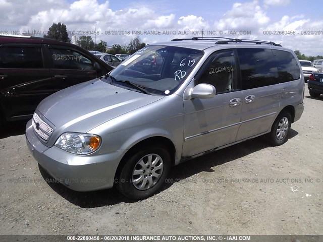 KNDUP132X56759985 - 2005 KIA SEDONA EX/LX SILVER photo 2