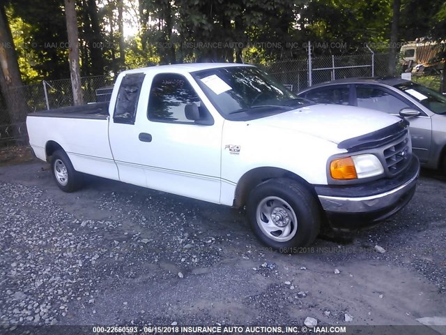 2FTRX17W04CA79140 - 2004 FORD F-150 HERITAGE CLASSIC WHITE photo 1