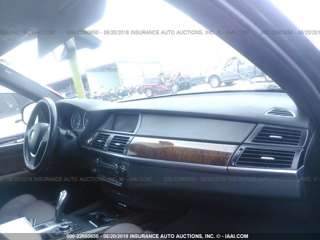 5UXZW0C56BL662856 - 2011 BMW X5 XDRIVE35D BLACK photo 5