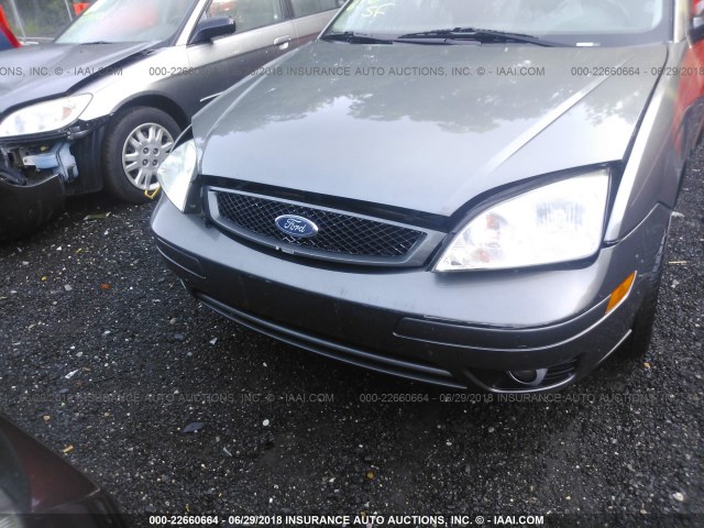 1FAFP38Z65W160498 - 2005 FORD FOCUS ZX4 ST GRAY photo 6