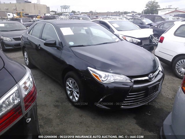 4T4BF1FK3GR527010 - 2016 TOYOTA CAMRY LE/XLE/SE/XSE BLACK photo 1