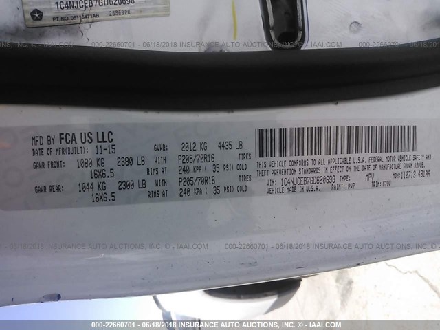 1C4NJCEB7GD620698 - 2016 JEEP COMPASS LATITUDE 白色 照片 9