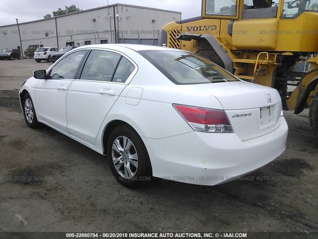 1HGCP25458A039058 - 2008 HONDA ACCORD LXP WHITE photo 3