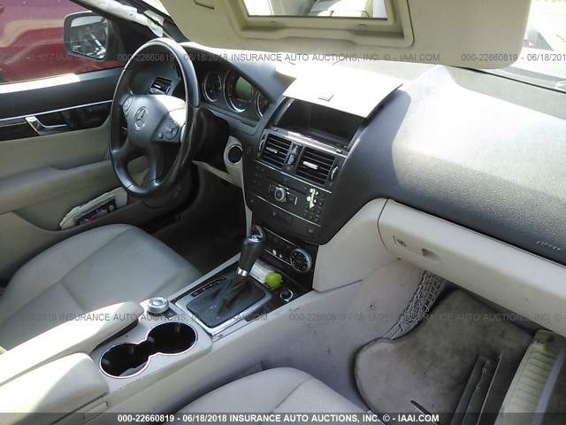 WDDGF81X19F228791 - 2009 MERCEDES-BENZ C 300 4MATIC GRAY photo 5