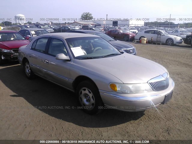 1LNFM97V2WY740742 - 1998 LINCOLN CONTINENTAL  GOLD photo 1