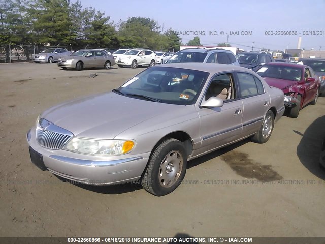 1LNFM97V2WY740742 - 1998 LINCOLN CONTINENTAL  GOLD photo 2