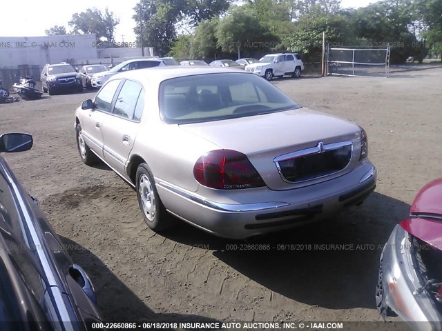 1LNFM97V2WY740742 - 1998 LINCOLN CONTINENTAL  GOLD photo 3