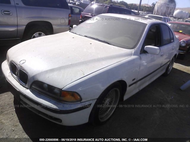 WBADM6333XBY20387 - 1999 BMW 528 I AUTOMATIC WHITE photo 2