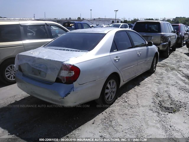 4T1BE32K52U611644 - 2002 TOYOTA CAMRY LE/XLE/SE ვერცხლისფერი ფოტო 4