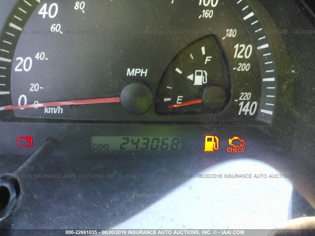 4T1BE32K52U611644 - 2002 TOYOTA CAMRY LE/XLE/SE ვერცხლისფერი ფოტო 7