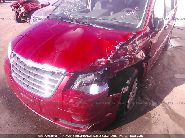 2A8HR44E29R516247 - 2009 CHRYSLER TOWN & COUNTRY LX RED photo 6