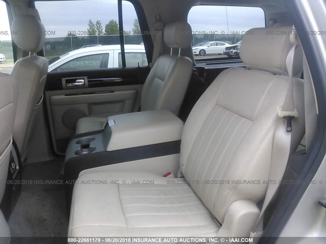 5LMFU28R93LJ20792 - 2003 LINCOLN NAVIGATOR 银色 照片 8
