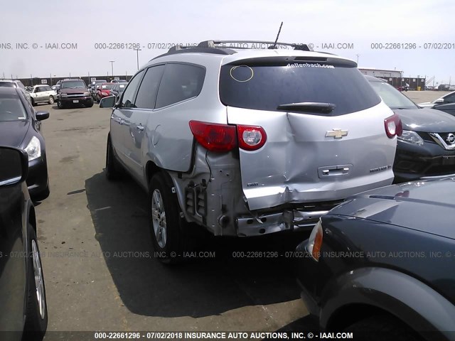 1GNLVGEDXAS143795 - 2010 CHEVROLET TRAVERSE LT SILVER photo 3