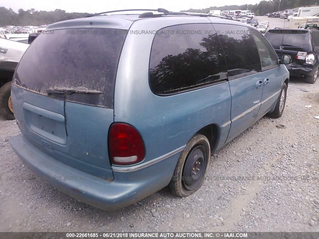 1C4GP54L3TB312575 - 1996 CHRYSLER TOWN & COUNTRY  BLUE photo 4