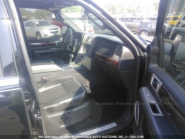5LMFU28556LJ29829 - 2006 LINCOLN NAVIGATOR 黑色 照片 5