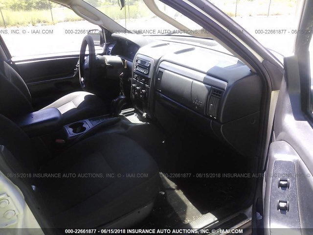 1J4GW48S04C299675 - 2004 JEEP GRAND CHEROKEE LAREDO/COLUMBIA/FREEDOM 白色 照片 5