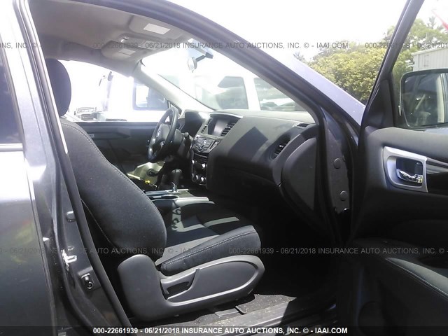 5N1DR2MM1JC638060 - 2018 NISSAN PATHFINDER S/SV/SL/PLATINUM 灰色 照片 5