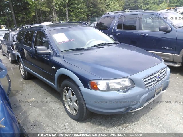 YV1SZ58D811045843 - 2001 VOLVO V70 XC BLUE photo 1