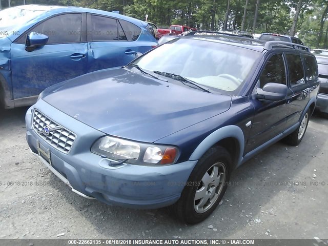 YV1SZ58D811045843 - 2001 VOLVO V70 XC BLUE photo 2