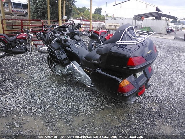 1HFSC47002A105573 - 2002 HONDA GL1800 BLACK photo 3