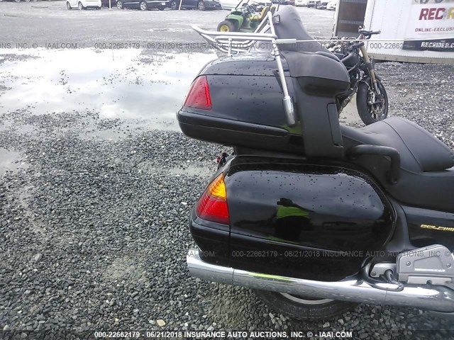 1HFSC47002A105573 - 2002 HONDA GL1800 BLACK photo 6