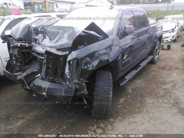 3GCUKREC9HG255868 - 2017 CHEVROLET SILVERADO K1500 LT GRAY photo 2