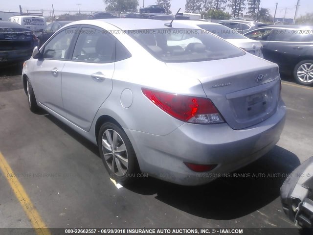 KMHCU4AE8EU776102 - 2014 HYUNDAI ACCENT GLS/SE SILVER photo 3