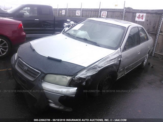 JT2BF22KX10294972 - 2001 TOYOTA CAMRY CE/LE/XLE 银色 照片 2