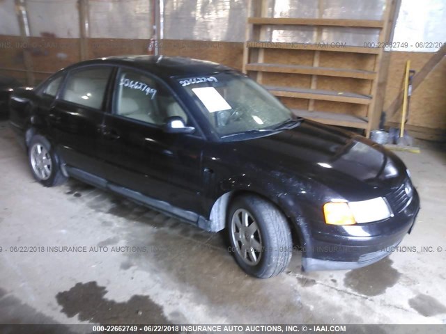 WVWPD63B8WE388092 - 1998 VOLKSWAGEN PASSAT GLX 黑色 照片 1