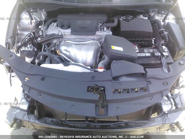 4T1BF1FK1GU229730 - 2016 TOYOTA CAMRY LE/XLE/SE/XSE SILVER photo 10