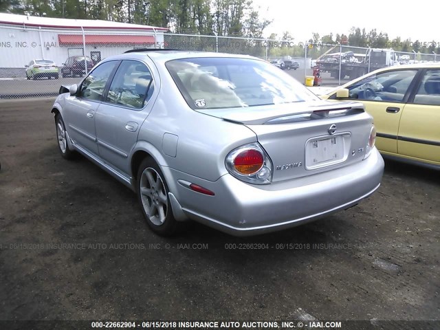 JN1DA31D83T525976 - 2003 NISSAN MAXIMA GLE/GXE/SE SILVER photo 3