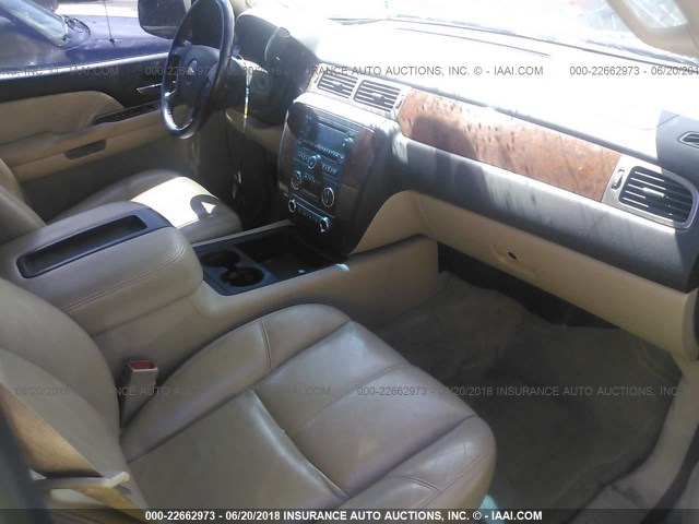 1GNFK13057J131636 - 2007 CHEVROLET TAHOE K1500 TAN photo 5