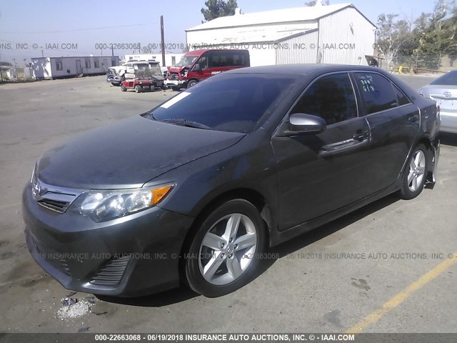 4T1BF1FK3CU119210 - 2012 TOYOTA CAMRY SE/LE/XLE GRAY photo 2