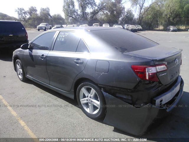 4T1BF1FK3CU119210 - 2012 TOYOTA CAMRY SE/LE/XLE 灰色 照片 3