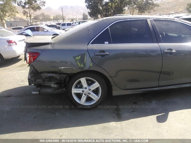 4T1BF1FK3CU119210 - 2012 TOYOTA CAMRY SE/LE/XLE 灰色 照片 6